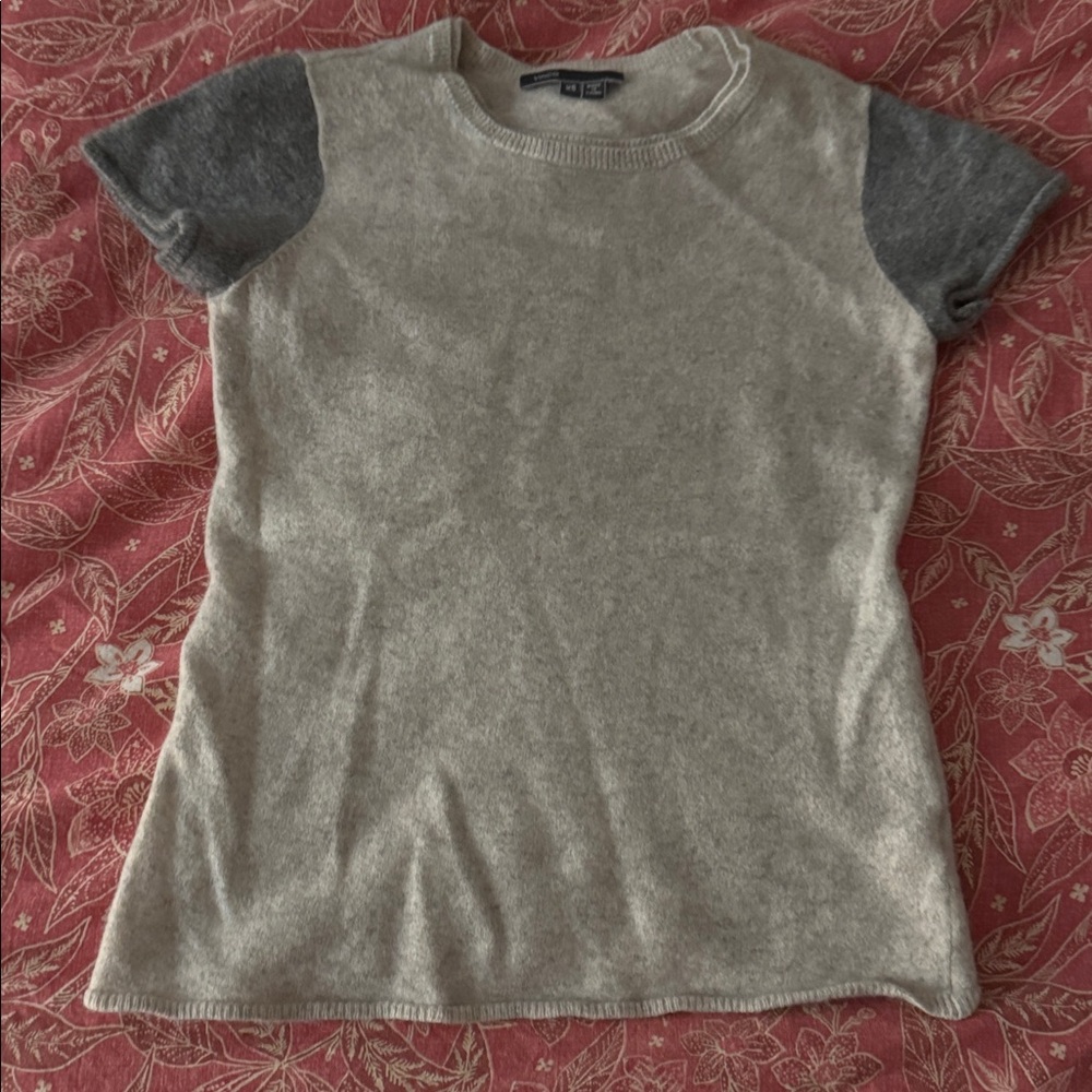 BUNCE Gray and Cream Short Sleeve CASHMERE Sweater
